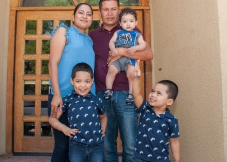 El drama migratorio de una salvadoreña indocumentada que buscó refugio en una iglesia de EE.UU.