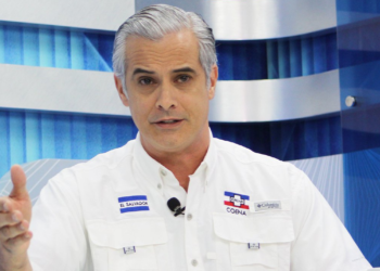 Mauricio Interiano asegura que Saca dejó endeudado al partido ARENA con más de $7 millones