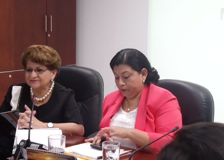 MINSAL asegura no hay fondos para pagar escalafón completo