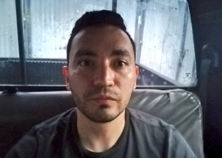 Capturan a sujeto que obligaba a una menor de edad a enviarle fotos desnuda