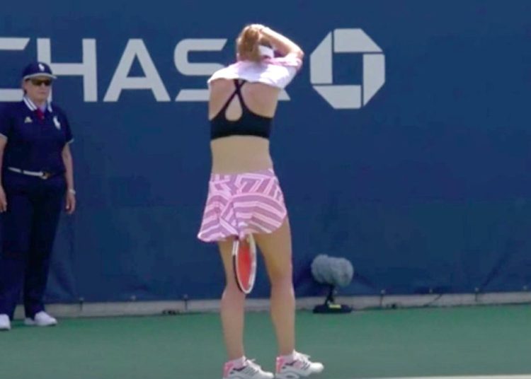 Polémica sexista en el US Open: una tenista fue advertida por cambiarse la remera en pleno partido