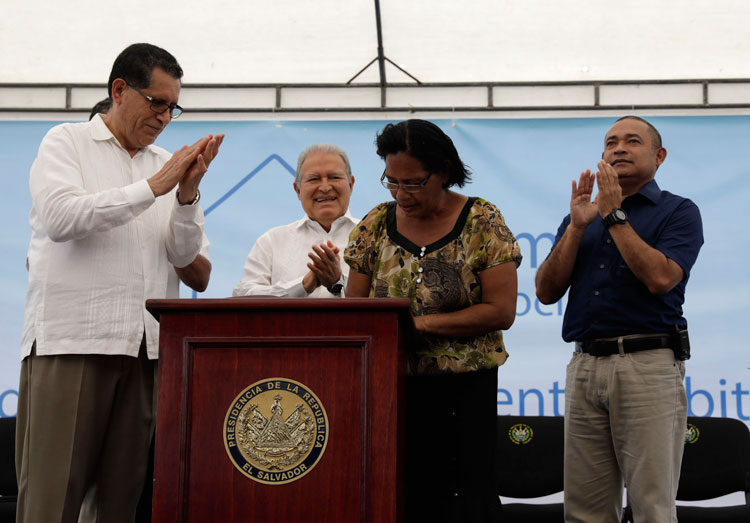 FSV otorga más de 25 mil créditos para casa propia en el último año