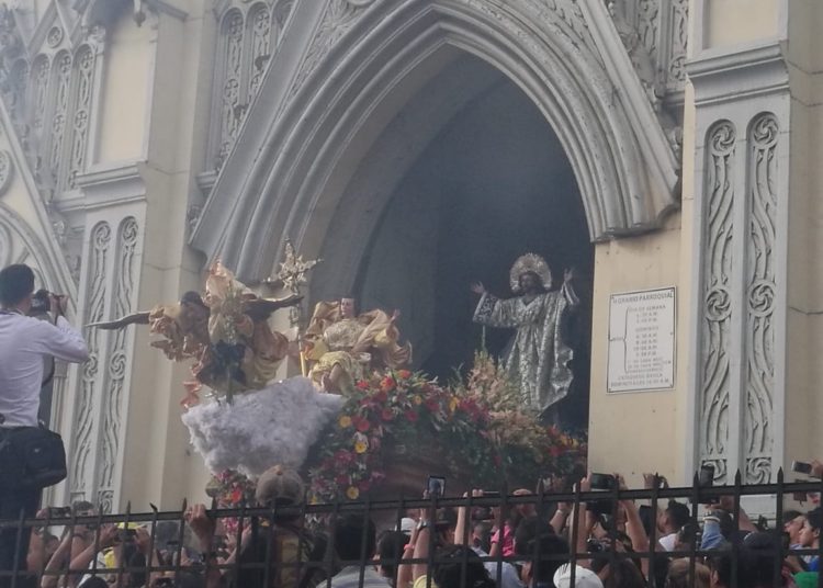 (FOTOS) Así vivieron los salvadoreños «La Bajada» del Divino Salvador del Mundo