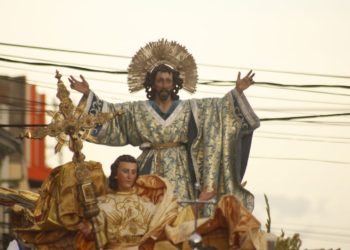 (FOTOS) Así vivieron los salvadoreños «La Bajada» del Divino Salvador del Mundo