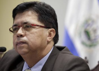 Secretario de Comunicaciones pide investigar a “destinatarios” del caso Saca