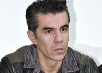 Ordenan a Adrián Uribe reposo total