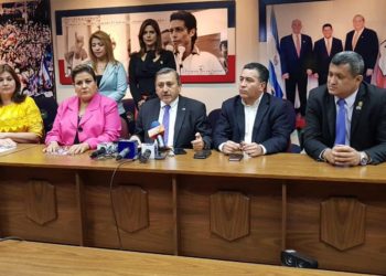 Diputados de ARENA piden interpelar al canciller Carlos Castaneda por romper relaciones con Taiwán