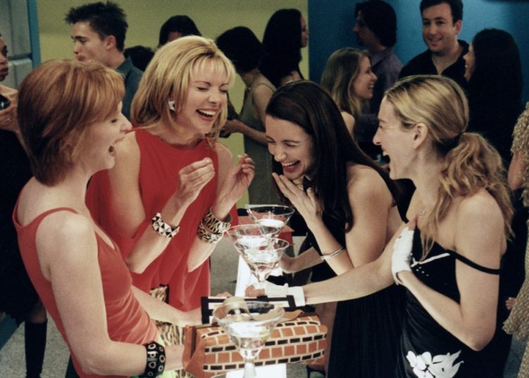 La ex “Sex and the City” Cynthia Nixon choca con el gobernador de Nueva York en un debate picante