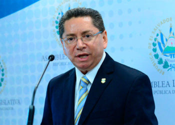 Fiscal Douglas Meléndez pide a diputados superar veto presidencial a reformas a Ley de la FGR