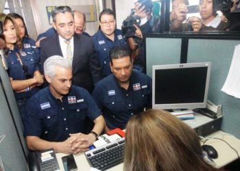 Presidente de ARENA pide a FGR investigue al expresidente Saca por agrupaciones ilícitas