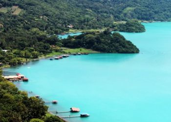 Prohíben construcciones en Lago de Coatepeque para buscar medidas de protección ambiental