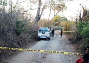 Pandilleros atacan microbús en Lolotique