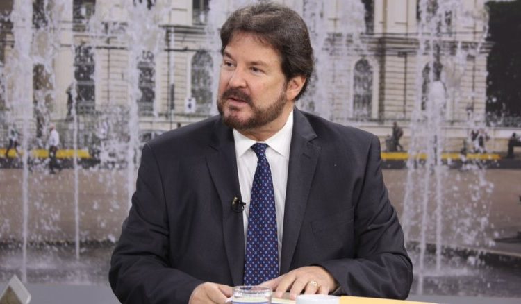 Luis Cardenal: «China a Costa Rica le regaló un estadio de fútbol de $100 millones, a nosotros no nos han regalado nada”