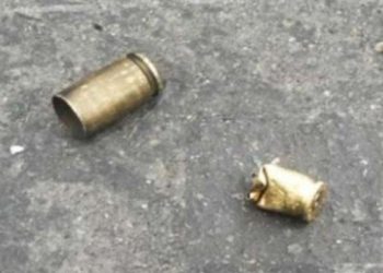 Mareros atacan a balazos a empleado de Tigo en Santa Ana