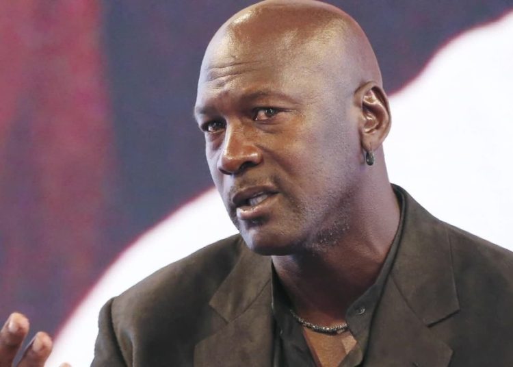 Michael Jordan se sitúa entre los hombres más ricos del mundo