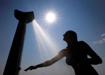 Abstenerse de relaciones sexuales recomienda autoridades de Colombia ante ola de calor