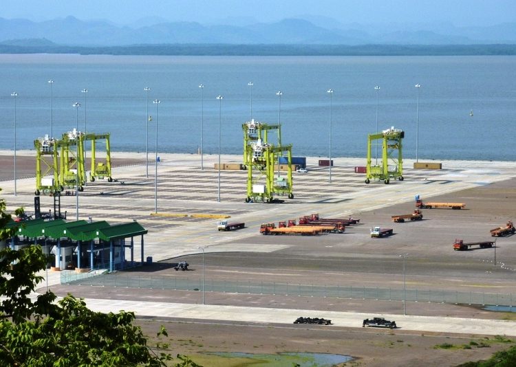 Calificadora de riesgo Moody´s prevé efectos positivos con China