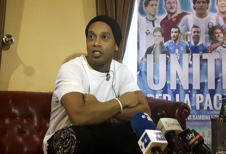Hijo de Ronaldinho fue fichado por Cruzeiro