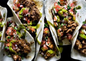 (VÍDEO) Así preparaban las tarántulas en vía de extinción para hacer tacos en México