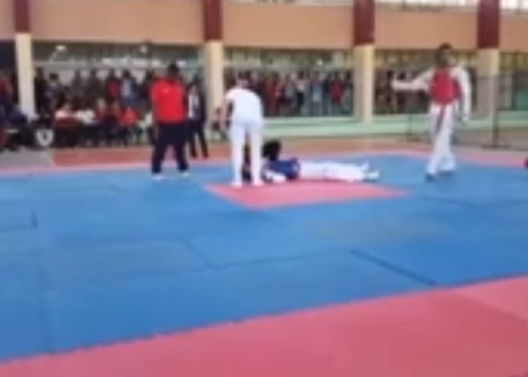 (Video) Joven muere durante combate de Taekwondo
