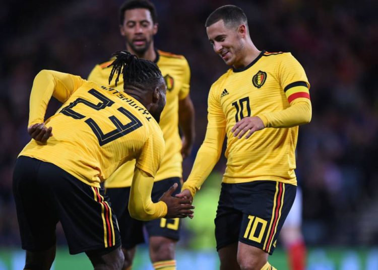 Bélgica se estrena derrotando a una pobre Islandia