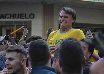 Candidato Jair Bolsonaro deberá permanecer como mínimo 10 días internado tras ser apuñalado