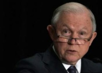 Trump criticó al fiscal general de EEUU y lo acusó de perjudicar a candidatos republicanos de cara a las legislativas