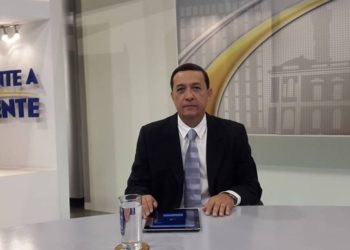 Carlos Araujo: “El principal enemigo del FMLN no es ARENA, es Nayib Bukele”