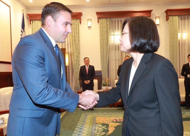 Ernesto Muyshondt se reúne con presidenta de Taiwán para «fortalecer lazos de amistad y cooperación»