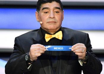 Diego Maradona todavía no llegó a México y ya recibe críticas: “D10s en la cancha, un fracasado en la banca”