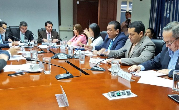 RNPN confirma que DUI no puede ser prorrogado a 15 años