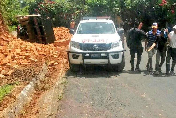 Cuatro personas lesionadas deja accidente de tránsito en Comasagua