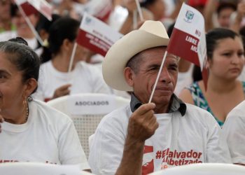 Gobierno asegura que han alfabetizado a más de 322 mil personas