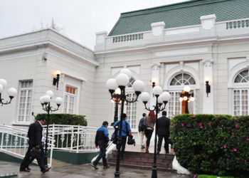 (VÍDEO) FGR investiga $10.5 millones que donó Taiwán y fueron a parar a CAPRES en gobierno de Funes