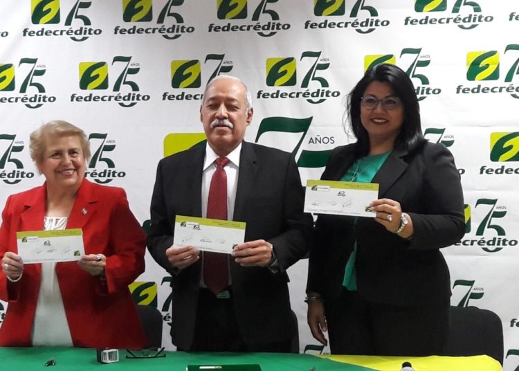 FEDECRÉDITO celebra 75 años de trayectoria con el lanzamiento de matasello postal