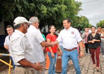 Fórmula presidencial del FMLN visita municipios de San Salvador como antesala a la asamblea general