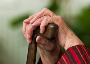 ¿Cuándo comenzamos a oler a «anciano»?