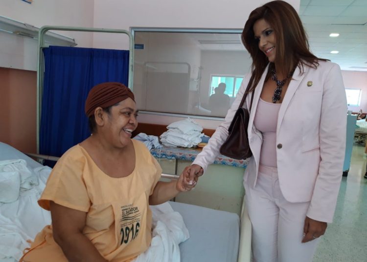 Milena Mayorga y Andrea Calleja impulsan lucha contra el cáncer de seno