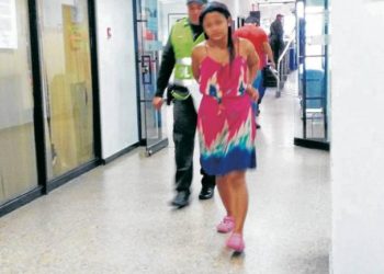 Un año de cárcel para mujer que hurtó $51.78 en productos del Súper Selectos