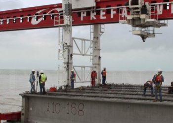 Se quejan que viaducto en México sea construido por salvadoreños, “mano de obra barata”