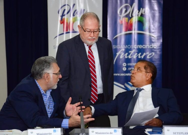 Vicepresidente Ortiz destaca crecimiento económico del país en 3% “con tendencia al alza”