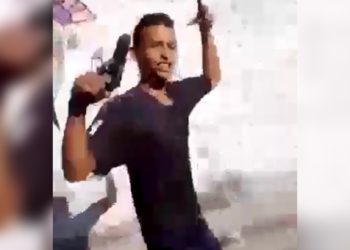 (VIDEO) Pandilleros deambulan con armas de fuego en comunidad Nueva Esperanza