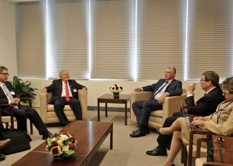 Presidentes de El Salvador y Cuba ratifican lazos de amistad y de cooperación