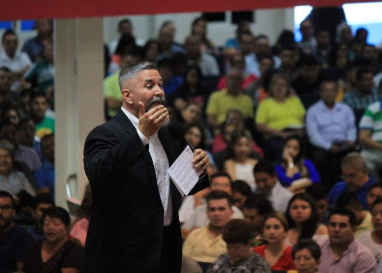 Toby Jr. prohíbe a los pastores del Tabernáculo Bíblico Amigos de Israel participar en actividades partidarias
