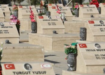 Los cuerpos de 3 desaparecidos hallados después de 32 años gracias a un árbol que brotó «en un lugar inusual