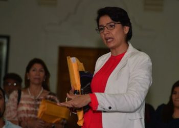 Exsíndica que acusa a Bukele no se presentó a audiencia. Se reprograma para 24 de septiembre