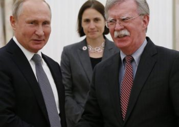 Putin sobre el escudo de EE.UU.: «Su águila se comió todas las aceitunas, ¿solo quedan las flechas?»