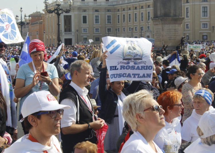 EN FOTOS: Así se vivió la canonización de monseñor Romero en Roma