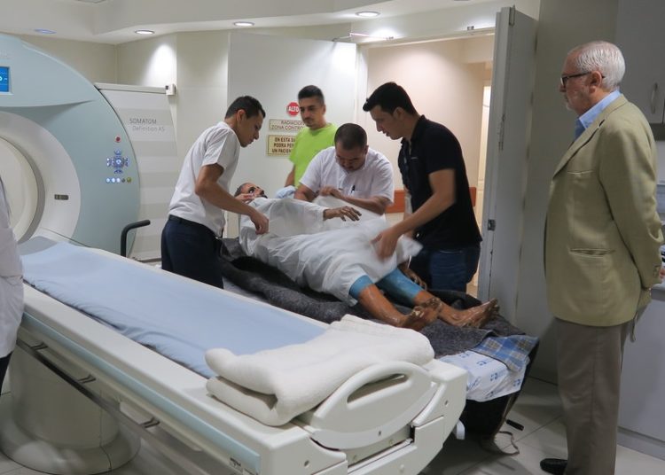 Realizan una tomografía axial, conocida como TAC, a imagen de Jesús Nazareno de la iglesia El Calvario