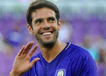 Kaká podría volver a jugar y sería en el fútbol italiano